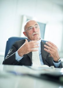 Professor Maurilio Marcacci Medico Chirurgo, Specialista in Ortopedia e Traumatologia