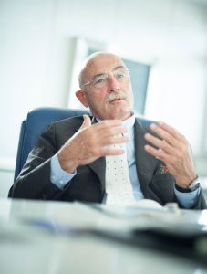 Professor Maurilio Marcacci Medico Chirurgo, Specialista in Ortopedia e Traumatologia
